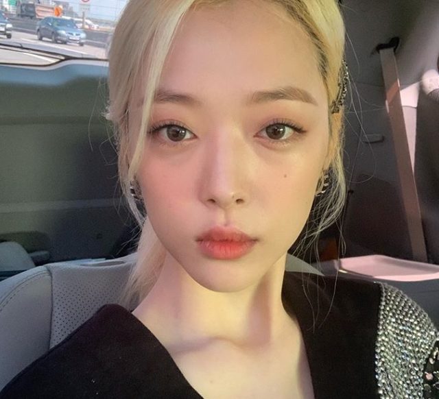 sulli-fx-bio-wiki-age-net-worth-boyfriend-height-death-cause