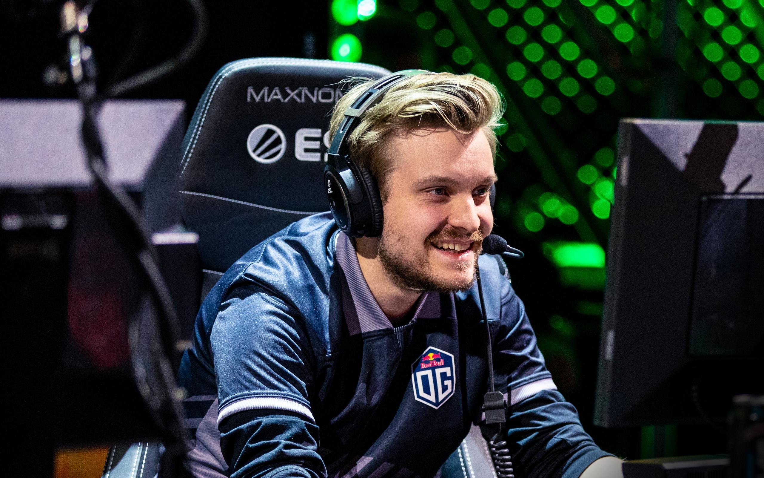 Who is JerAx? Dota 2 Player Age, Height, Bio, Girlfriend ...