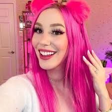 Meganplays Wiki Bio Age Tiktok Height Net Worth Roblox - megan plays roblox username