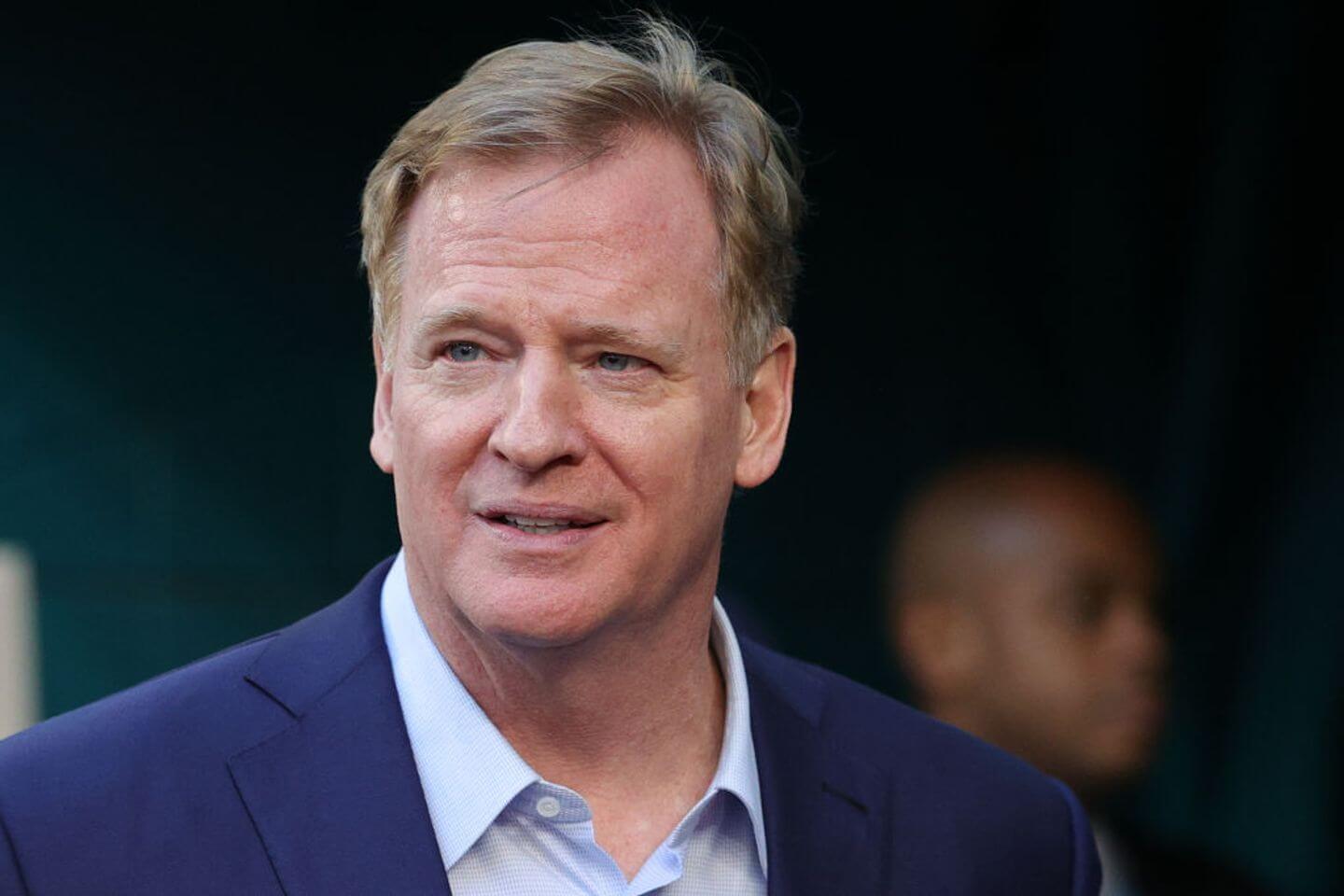 Roger Goodell Wiki, Net Worth, Age, Height, Wife, Salary